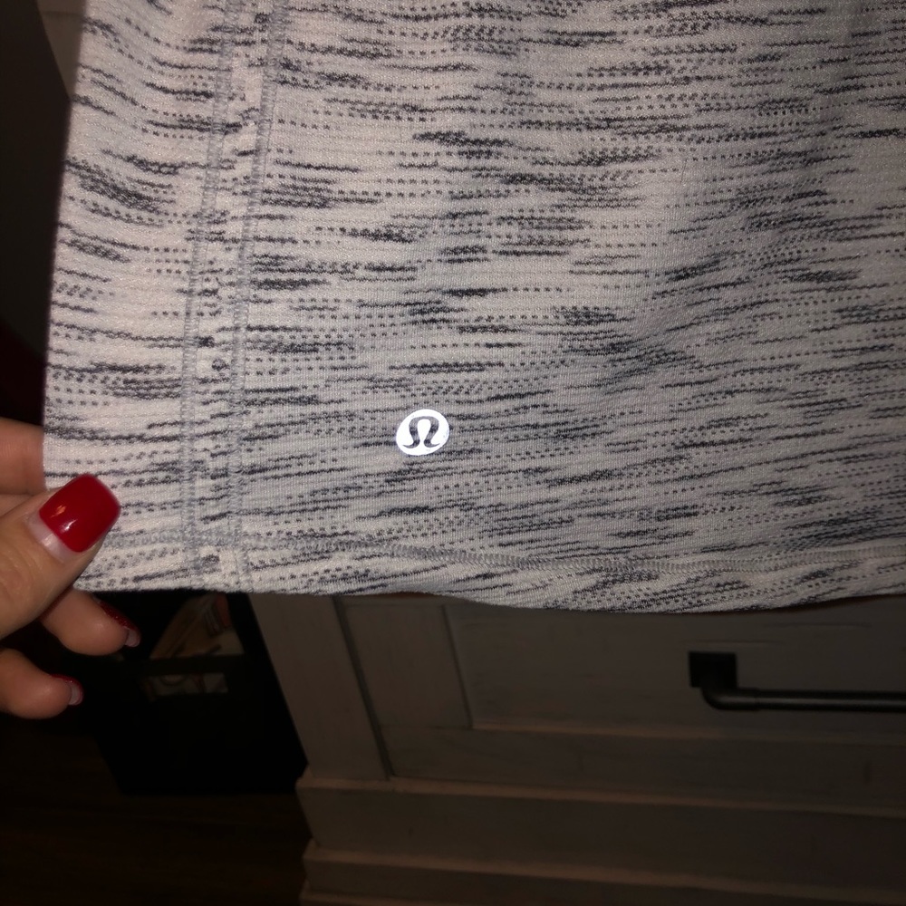 Lululemon shirt